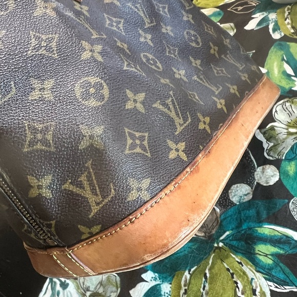 Authentic Louis Vuitton ALMA PM Brown Monogram Handbag LV purse bag 12”x9” - Picture 5 of 15